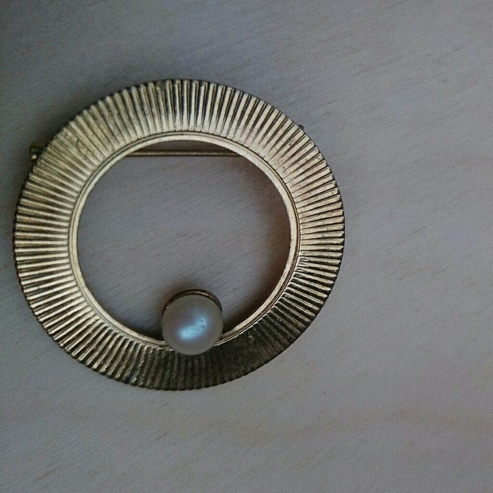 Ruffled Gold with Pearl 2!